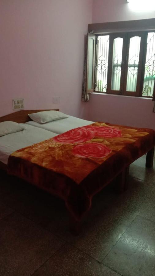 Hotel Yogi Lodge Khajurāho Extérieur photo