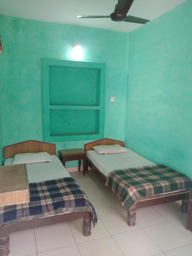 Hotel Yogi Lodge Khajurāho Extérieur photo