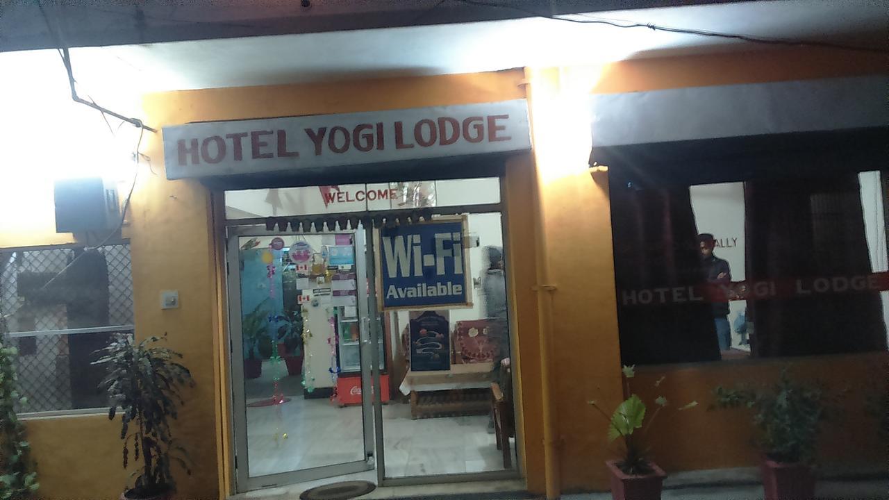 Hotel Yogi Lodge Khajurāho Extérieur photo
