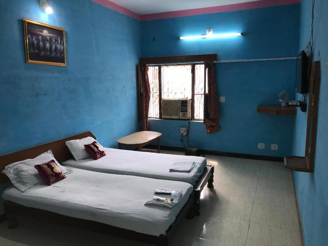 Hotel Yogi Lodge Khajurāho Extérieur photo