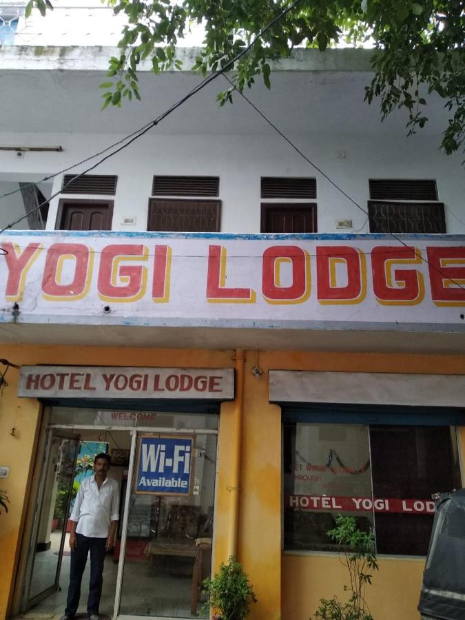 Hotel Yogi Lodge Khajurāho Extérieur photo